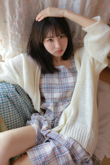 趁女朋友洗澡曹她闺蜜